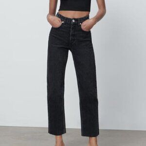 NWT Zara Hi-Rise Straight Leg Jeans, Size US 12